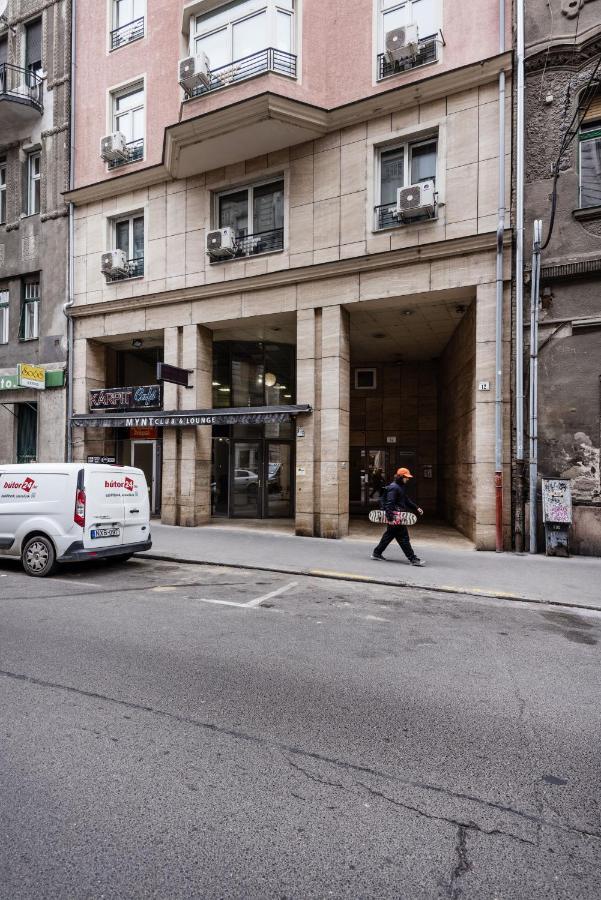 Downtown Charm With Balcony And Garden View Apartment Budapest Exterior photo